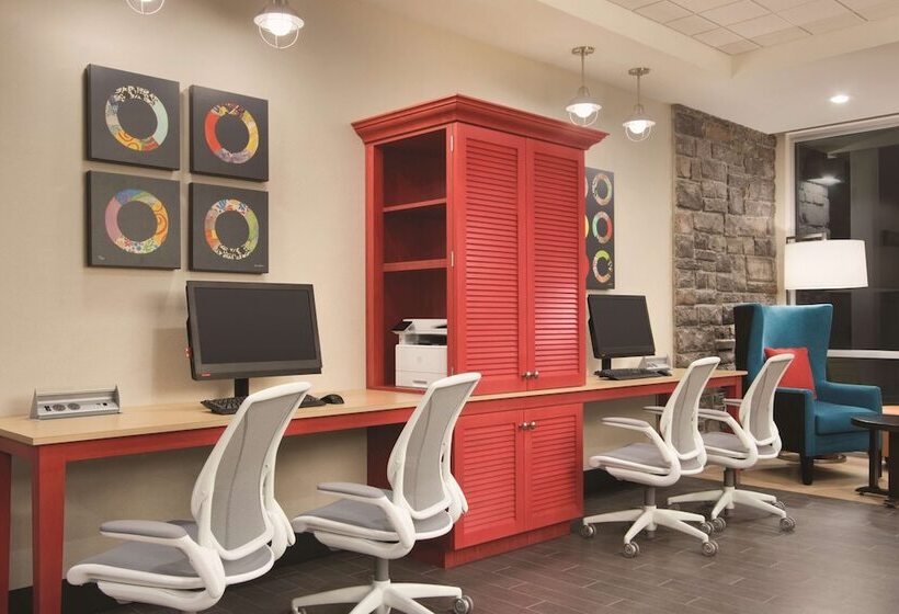 فندق Home2 Suites By Hilton Fort St. John