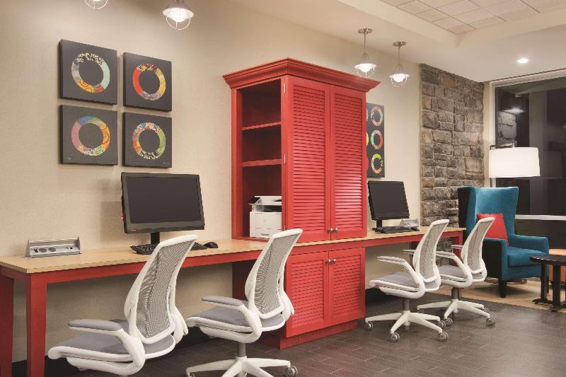 فندق Home2 Suites By Hilton Fort St. John