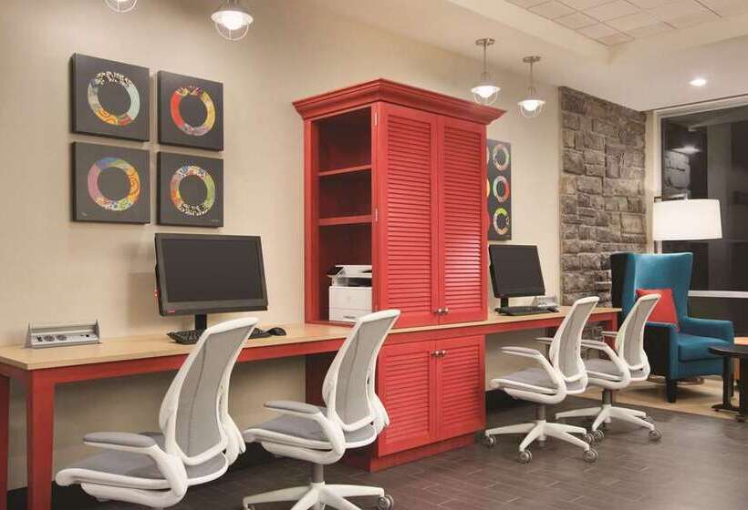 فندق Home2 Suites By Hilton Fort St. John