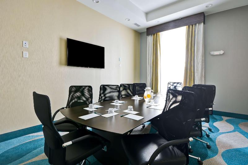 هتل Homewood Suites By Hilton Galveston