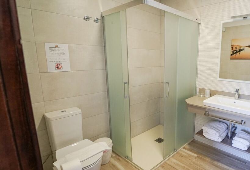 فندق Hostal Y Apartamento Rural Los Naranjos