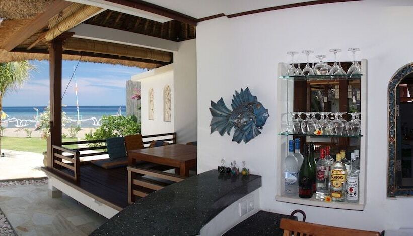 호텔 Palm Garden Amed Beach & Spa Resort Bali