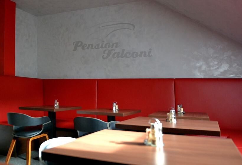 هتل Pension Falconi