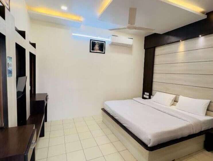 Ritumbraha Hotel & Resort