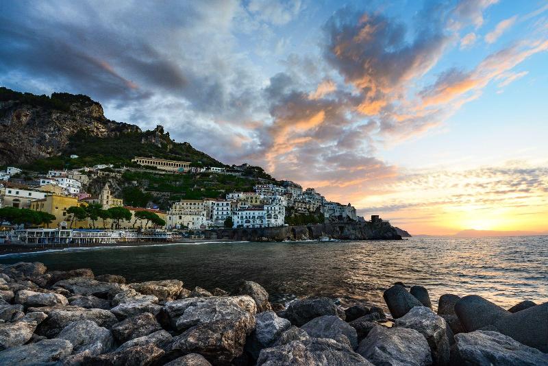 تختخواب و صبحانه Amalfi Luxury House