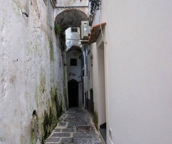 تختخواب و صبحانه Amalfi Luxury House