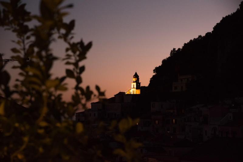 تختخواب و صبحانه Amalfi Luxury House