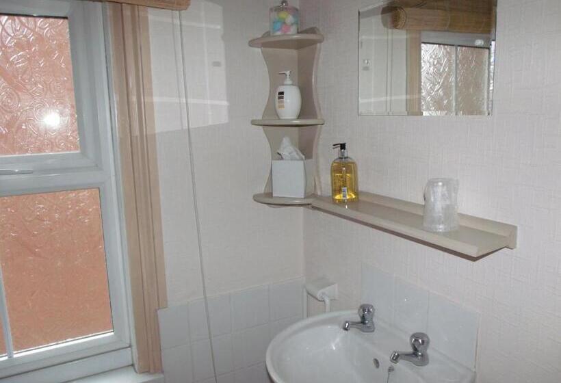 تختخواب و صبحانه Jasmine Guest House