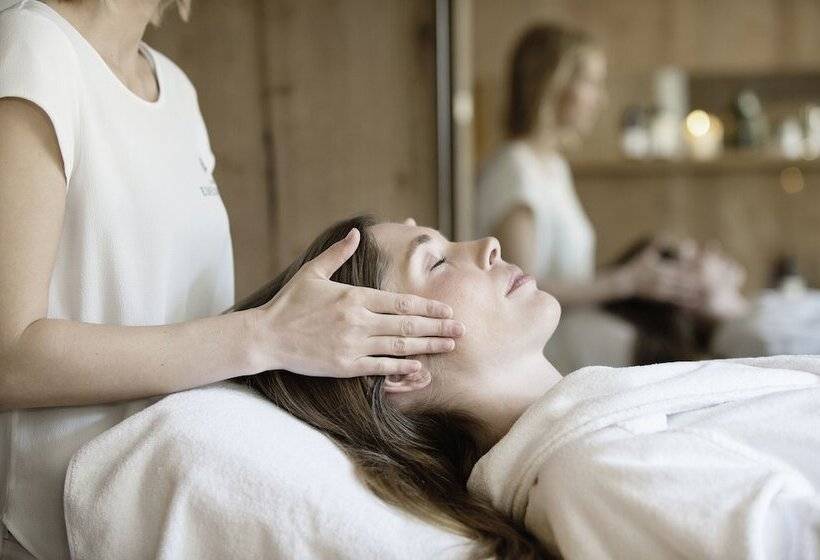 Das Edelweiss  Salzburg Mountain Resort