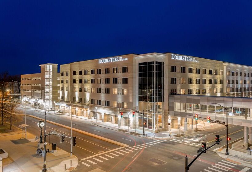 هتل Doubletree By Hilton Evansville