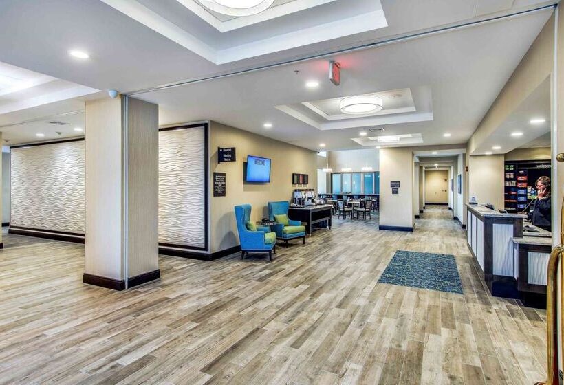 בית מלון כפרי Hampton Inn & Suites Clearwater Beach