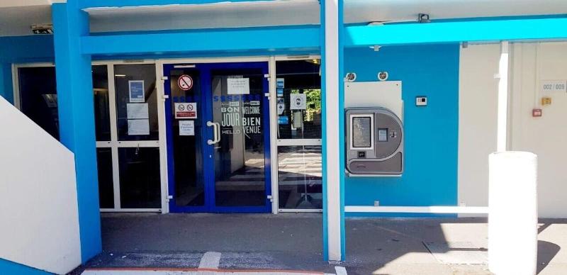 בית מלון כפרי Kyriad Direct Poitiers  Gare Du Futuroscope