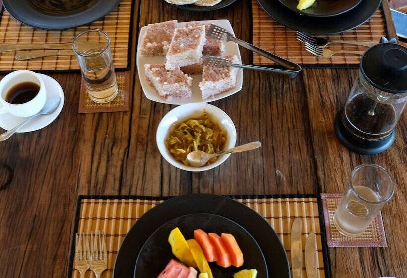 Отель Ruhunu Safari Camping