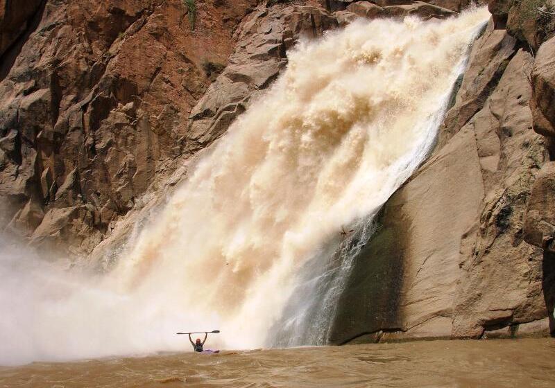 בית מלון כפרי Tutwa Desert Lodge