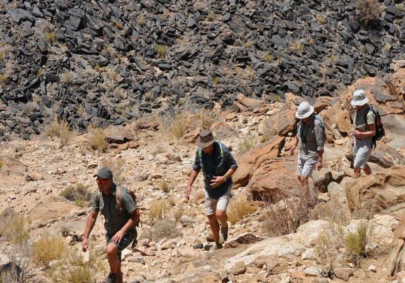 בית מלון כפרי Tutwa Desert Lodge