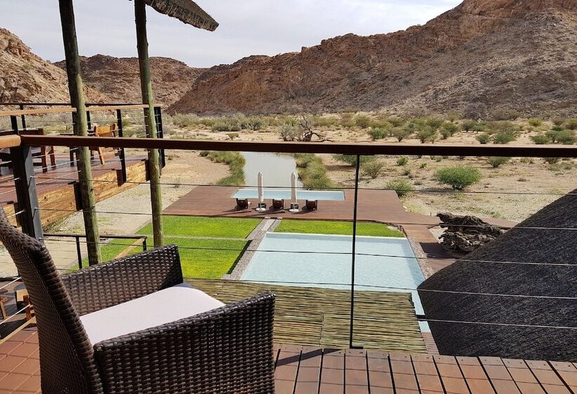 בית מלון כפרי Tutwa Desert Lodge