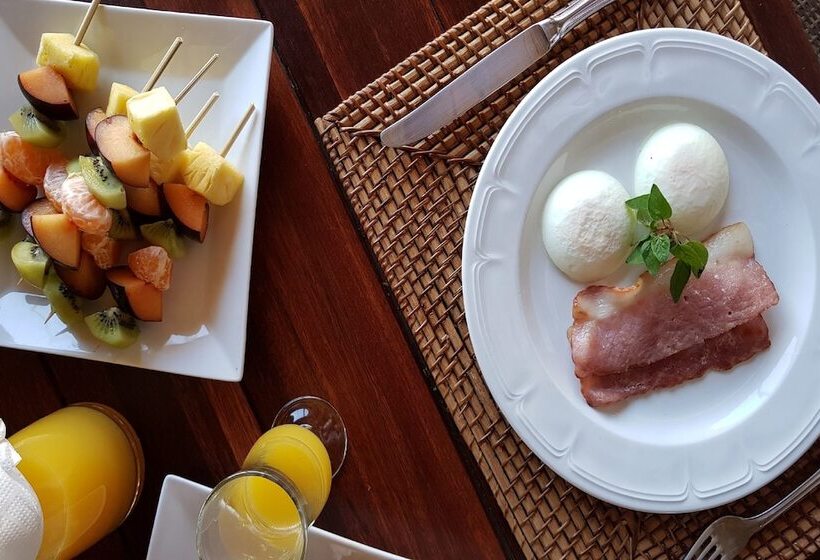 בית מלון כפרי Tutwa Desert Lodge