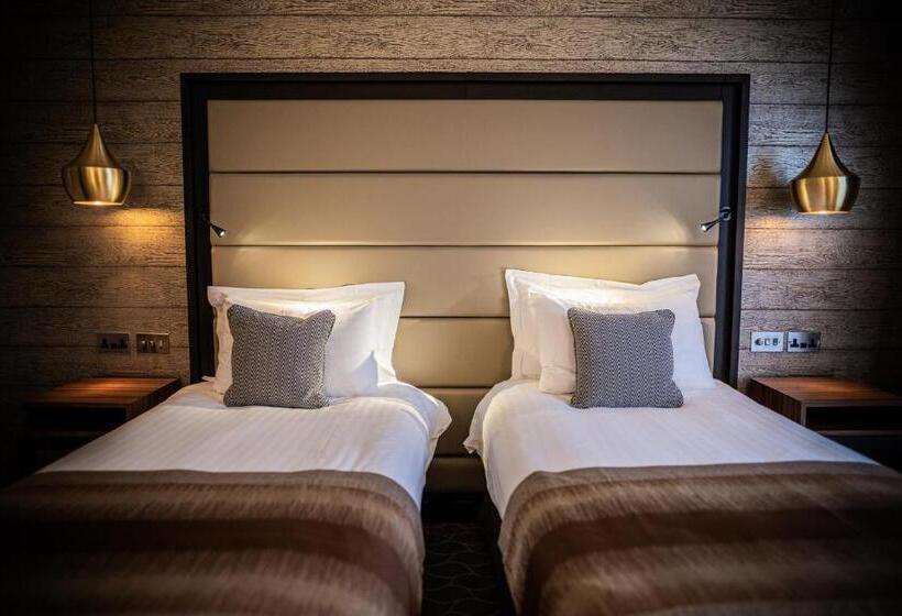 استراحتگاه The Warwickshire Hotel And Country Club