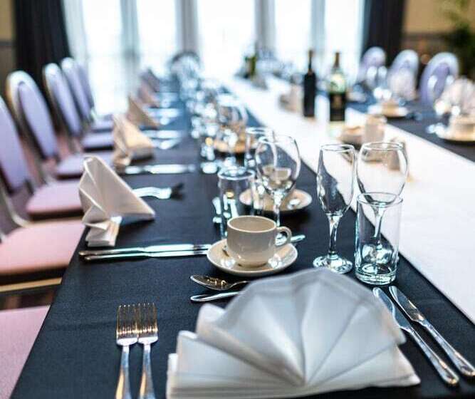 استراحتگاه The Warwickshire Hotel And Country Club