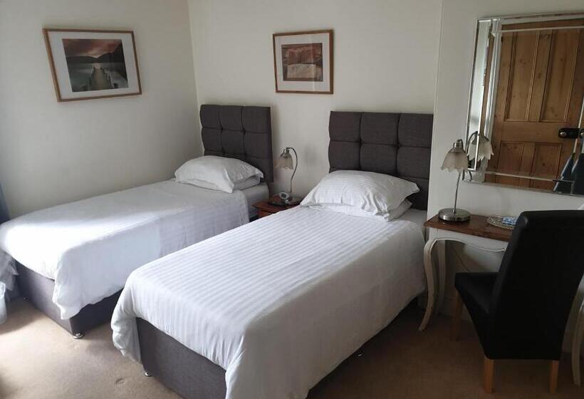 Ugiebrae House Bed & Breakfast