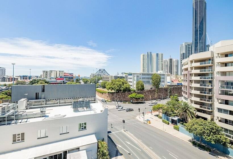 فندق صغير Bunk Brisbane