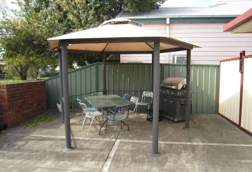 Aussie Rest Motel