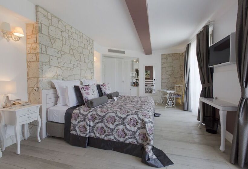 تختخواب و صبحانه Cella Boutique Hotel & Spa