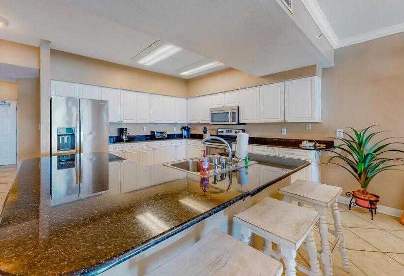 هتل Admirals Quarters 308