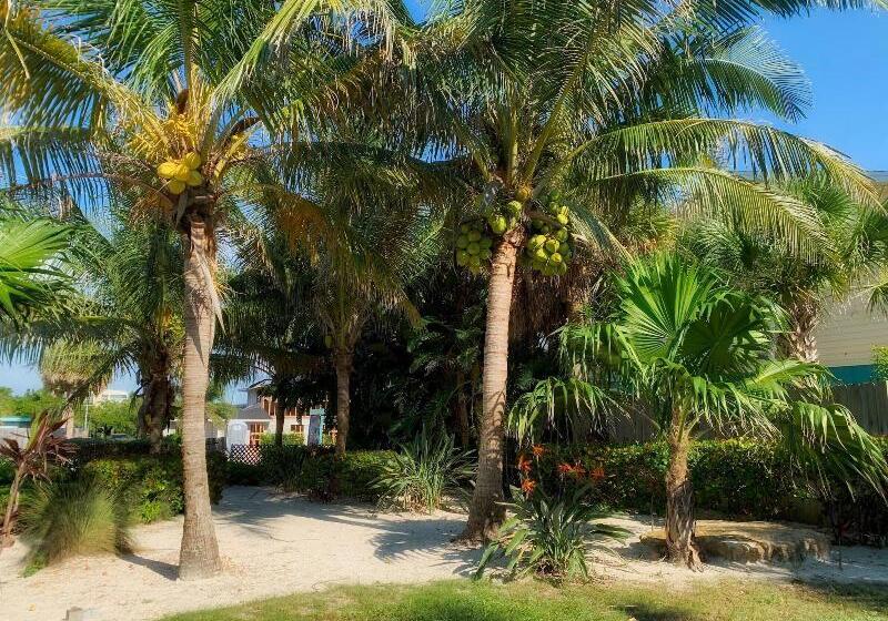 فندق Casey Key Resorts  Beachfront