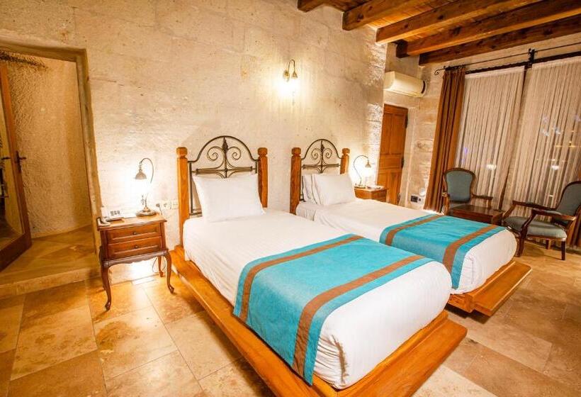 هتل Imperial Cave Suites & Spa
