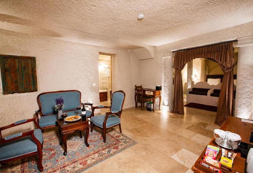 هتل Imperial Cave Suites & Spa
