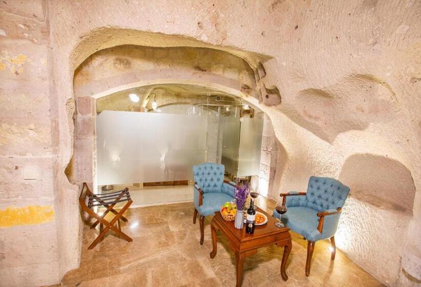 هتل Imperial Cave Suites & Spa
