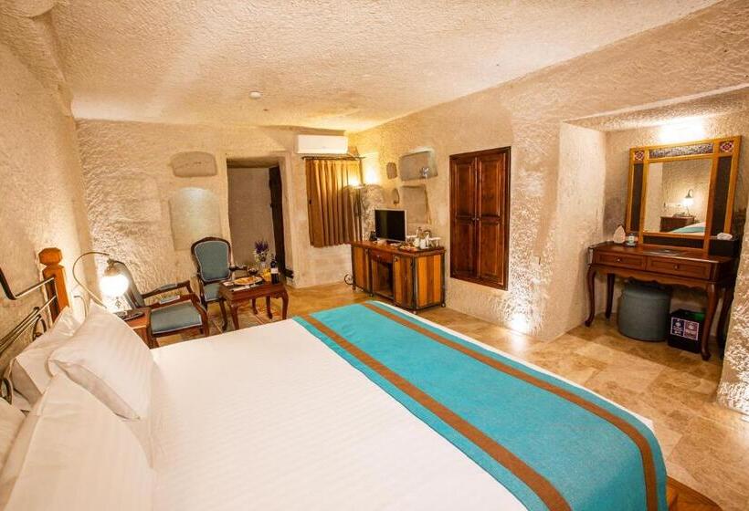 هتل Imperial Cave Suites & Spa