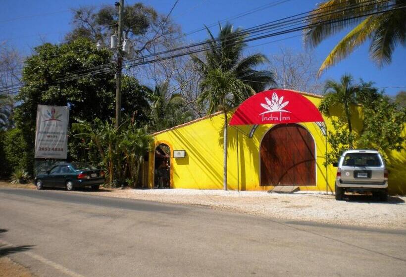 هتل Indra Inn
