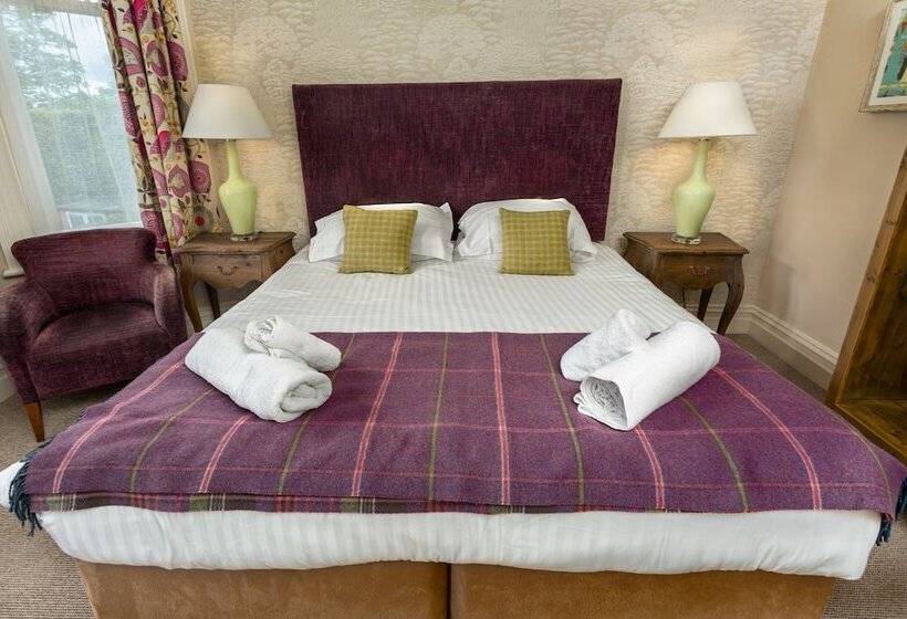 هتل Inn In The Park