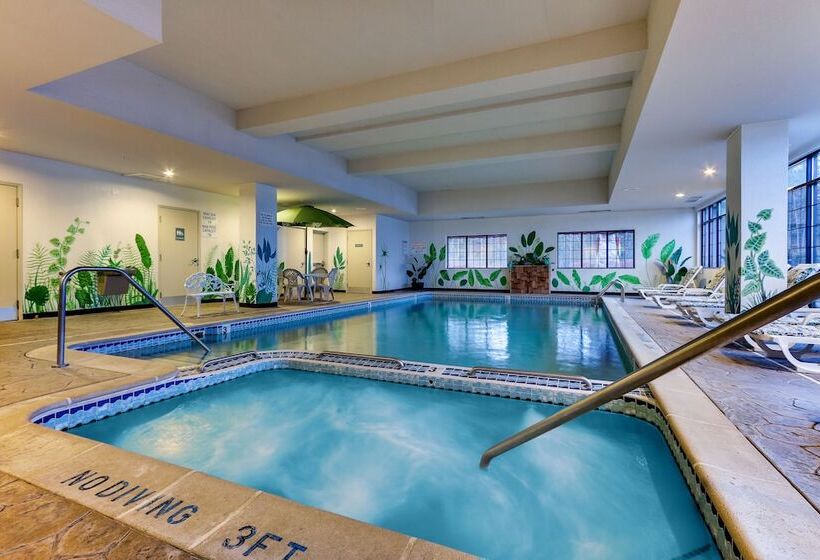 هتل Parkshore Resort