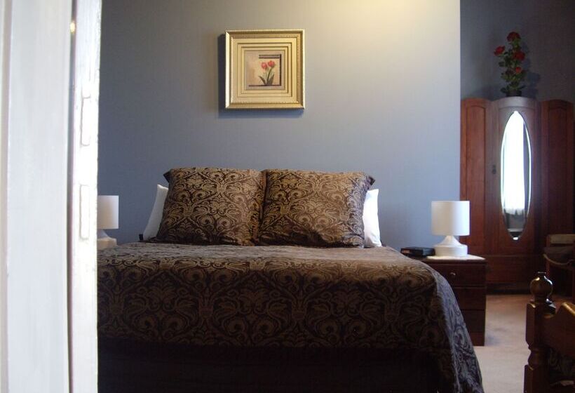 Lucinda B&b