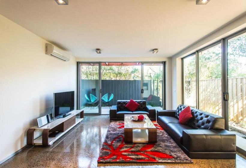 Orange Serviced Apartment