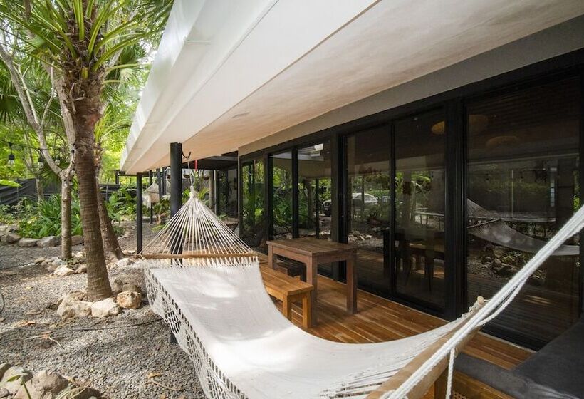 منتجع Las Avellanas Villas