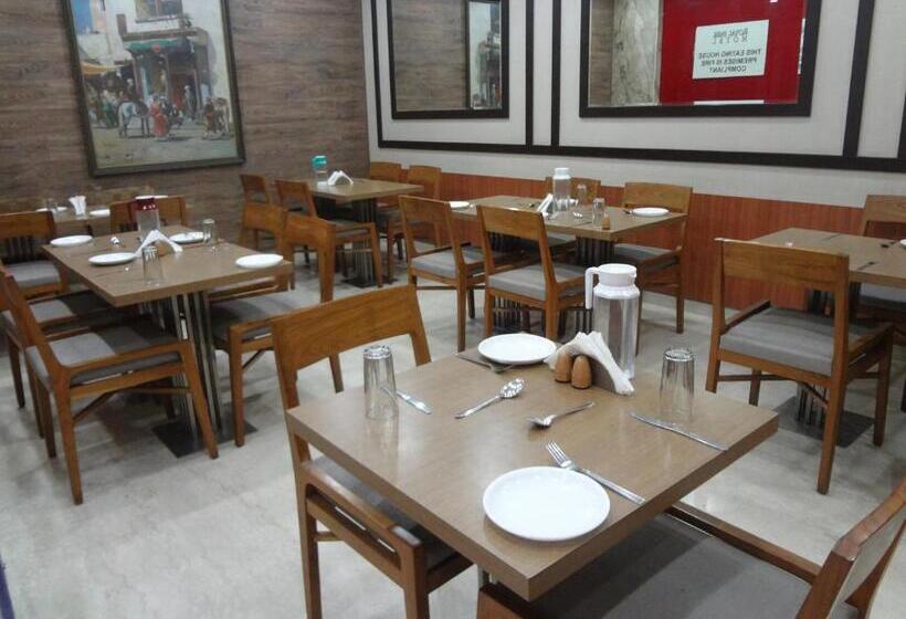 Royal Park Hotel Dockyard