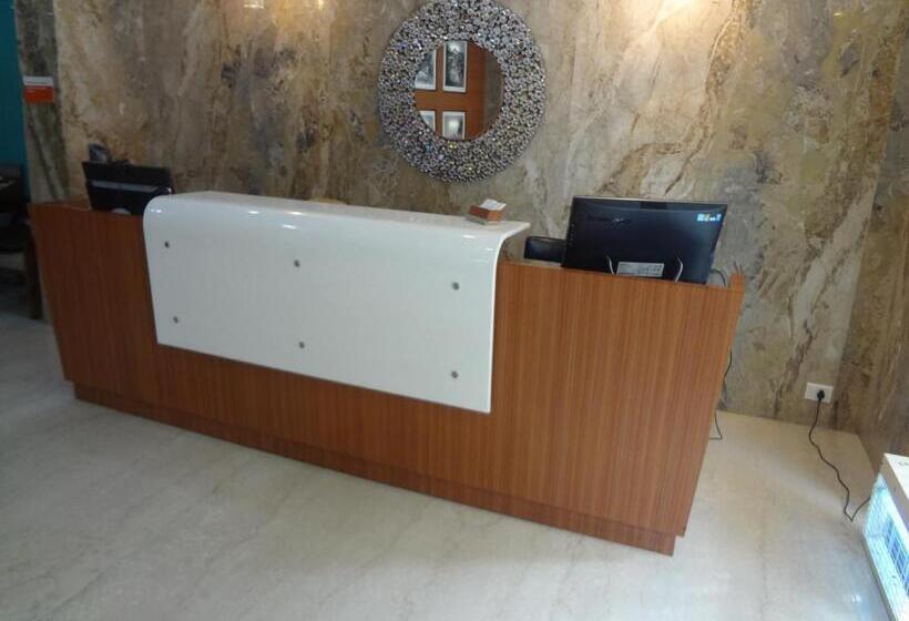 Royal Park Hotel Dockyard