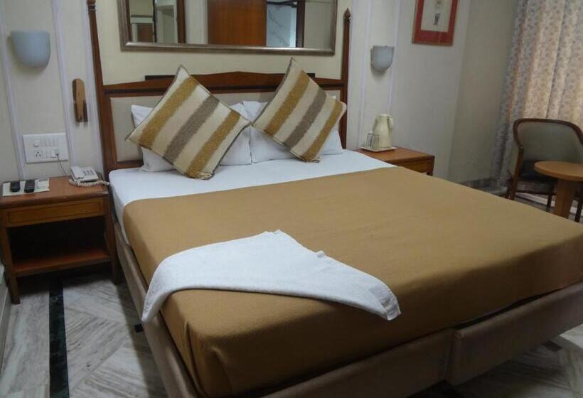 Royal Park Hotel Dockyard