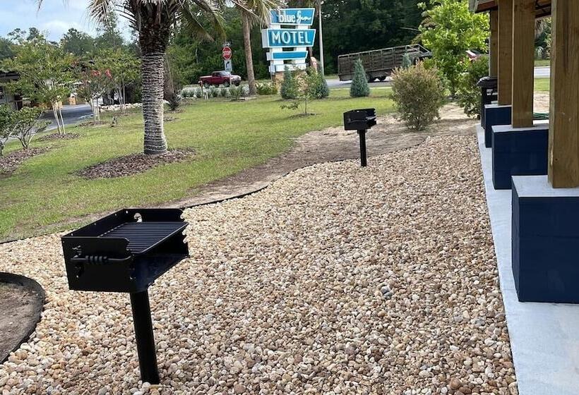 Bluegem Motel
