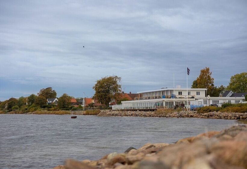 فندق فئة نجمة واحدة Hørby Færgekro