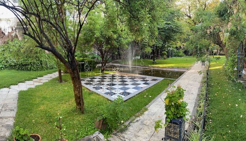 בית מלון כפרי Magnolias Jardin & Boutique Suites