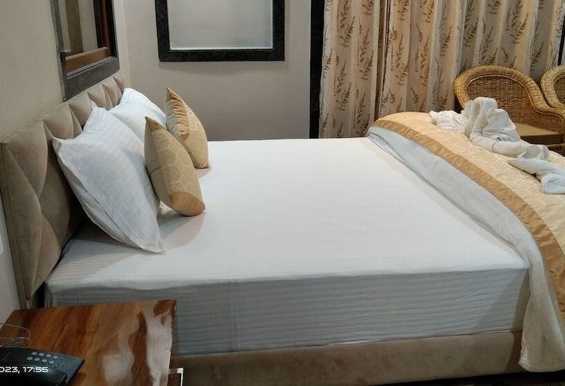 فندق Nirmal Chhaya Nature Resort
