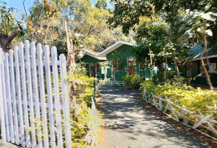 فندق Nirmal Chhaya Nature Resort