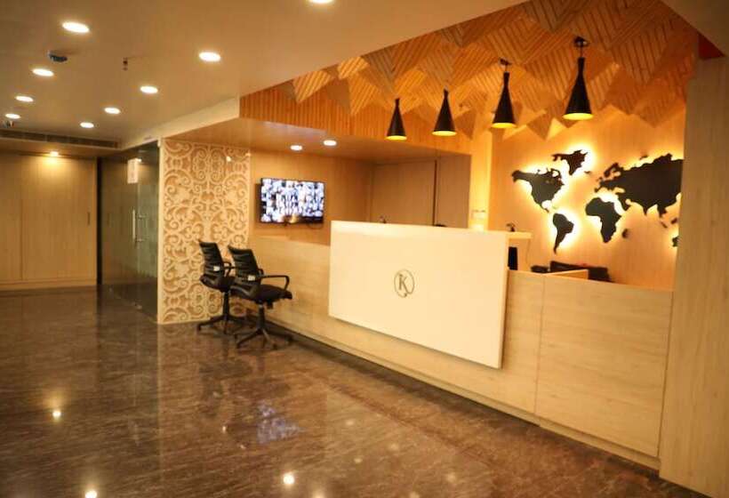 酒店 Sree Kubera Grand