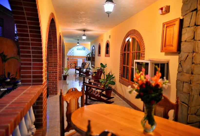تختخواب و صبحانه Hostal Cuba