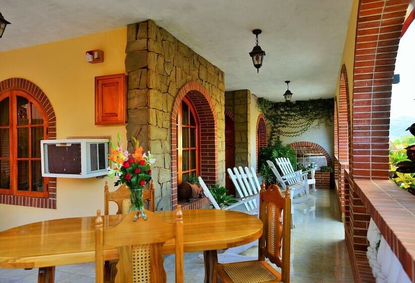 تختخواب و صبحانه Hostal Cuba